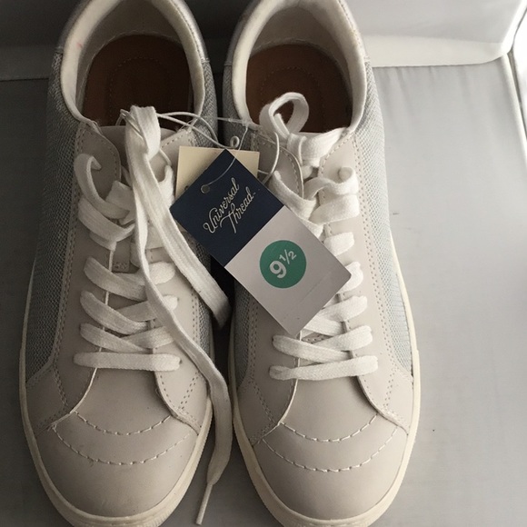 UNIVERSAL THREAD SHOES LADIES. - Picture 5 of 5